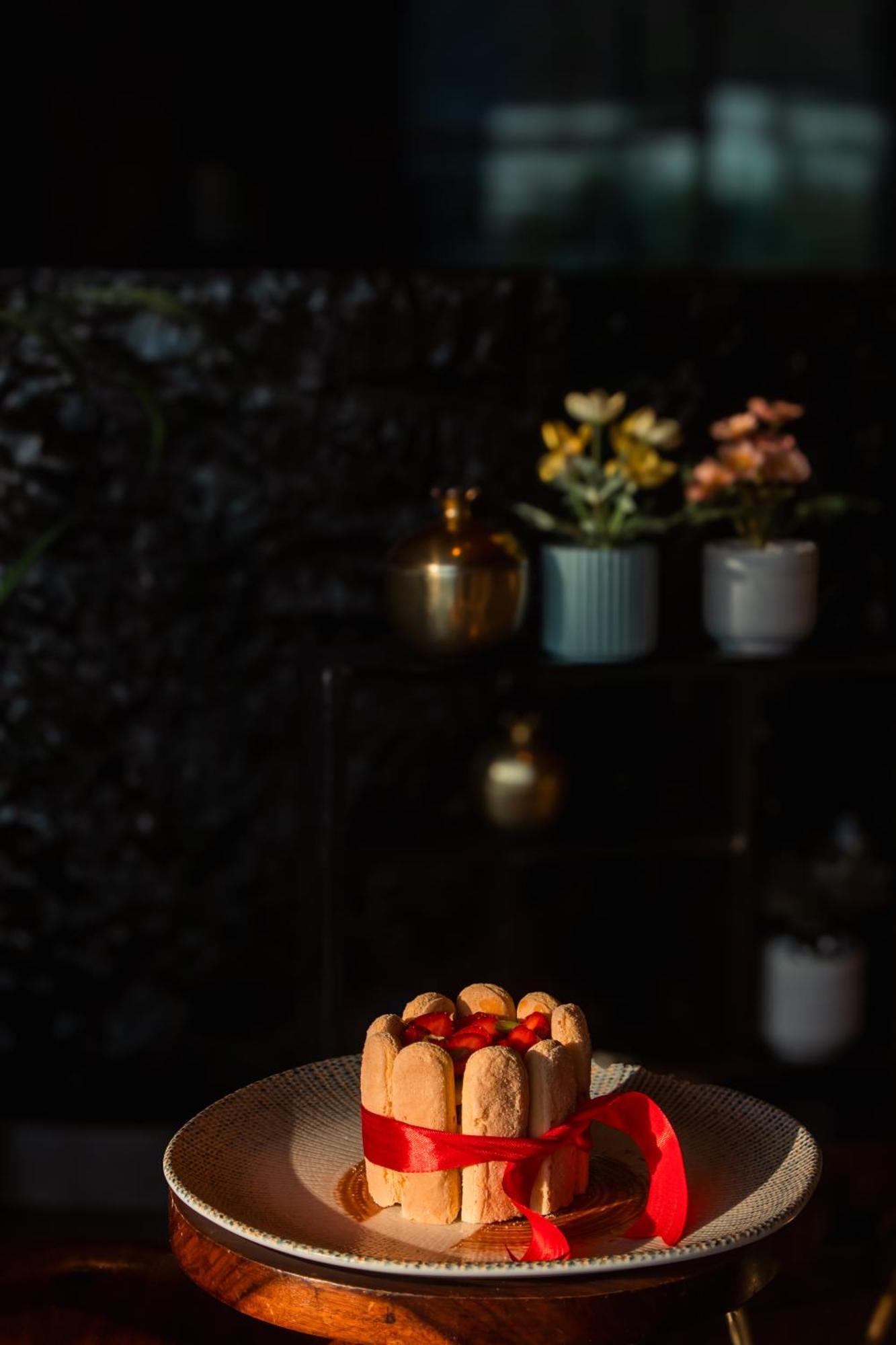 Radisson Resort And Spa Lonavala Exterior foto A candlelight dinner